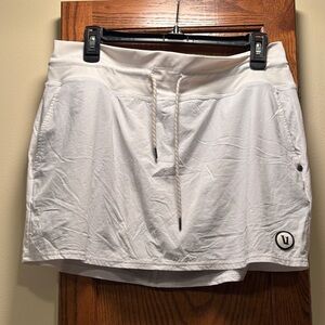 White Grid Pattern Skort with Logo Patch with Pockets - waist 32”